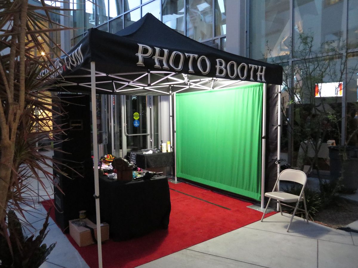 Green Screen Photo Booth Video Booth Rent in Trichi for Birthday, Wedding, Corporate Events